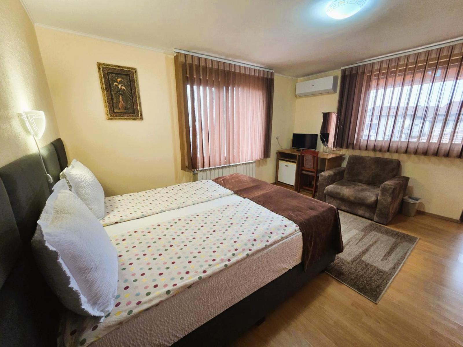 Family Hotel Dalia Velingrad Exterior photo