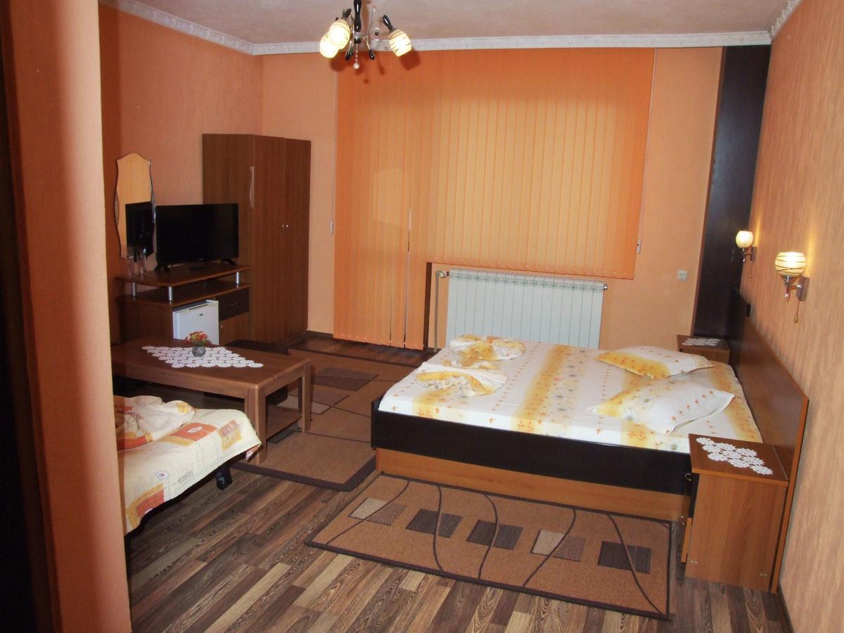 Family Hotel Dalia Velingrad Exterior photo
